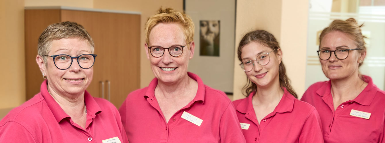 Frau Dr. Beate Telaar (Mitte) und ihr engagiertes Team